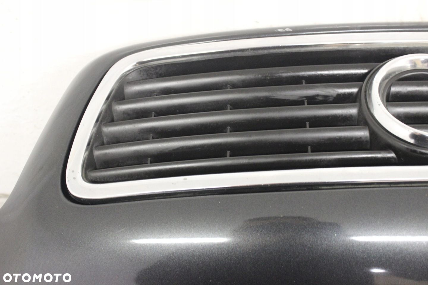 MASKA POKRYWA SILNIKA GRILL AUDI A4 B5 1999R - 2