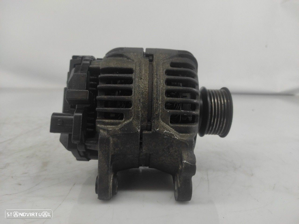 Alternador Volkswagen Polo (6N2) - 2