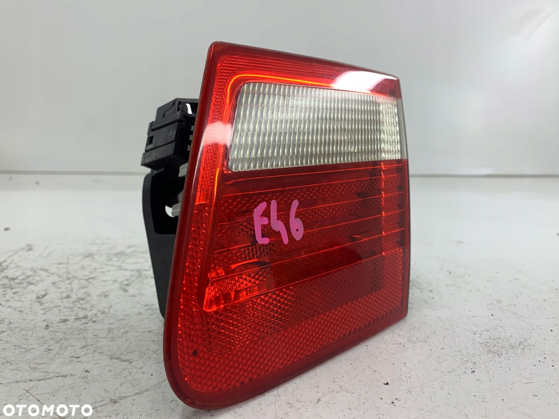 BMW E46 LIFT KOMBI LAMPA PRAWA TYŁ KLAPA 7165844 - 2