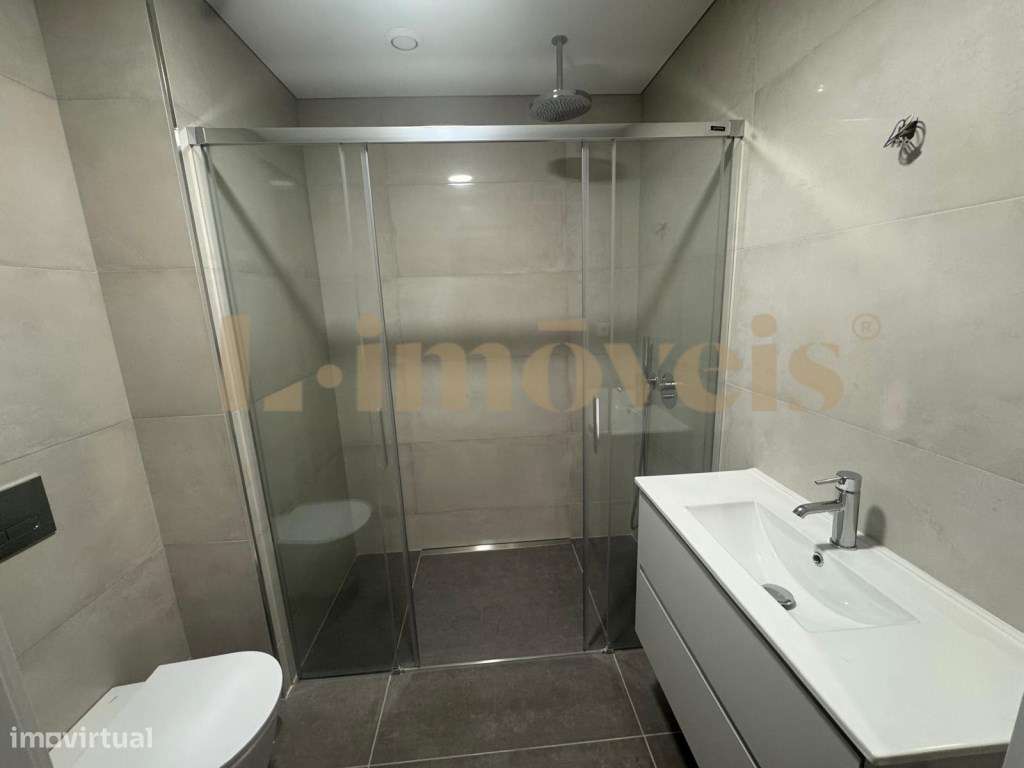 APARTAMENTO T3, NOVO, JUNTO Á BOAVISTA, PORTO-7