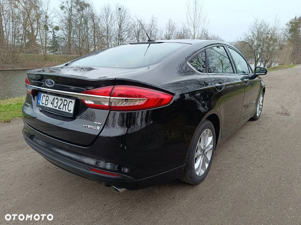 Ford Mondeo 2.0 Hybrid CVT - 12