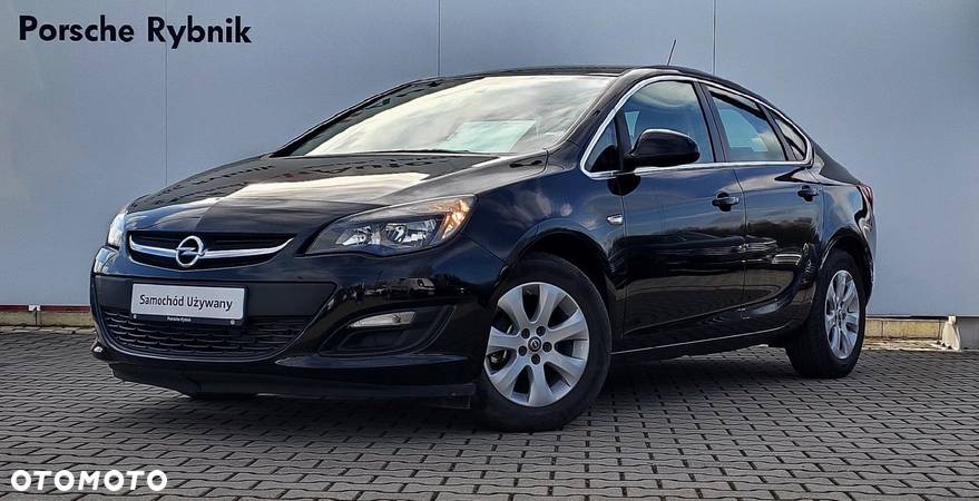 Opel Astra - 1