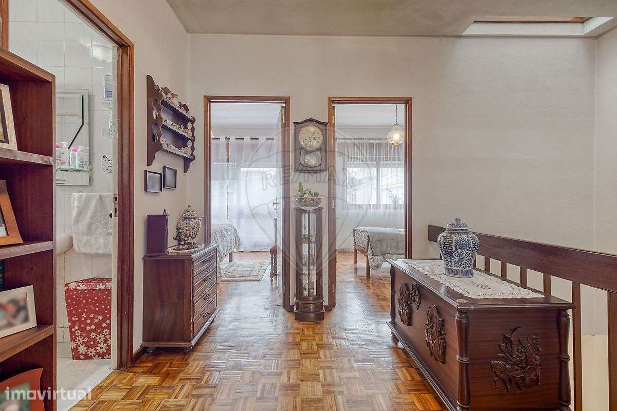 Moradia T5 para venda-10