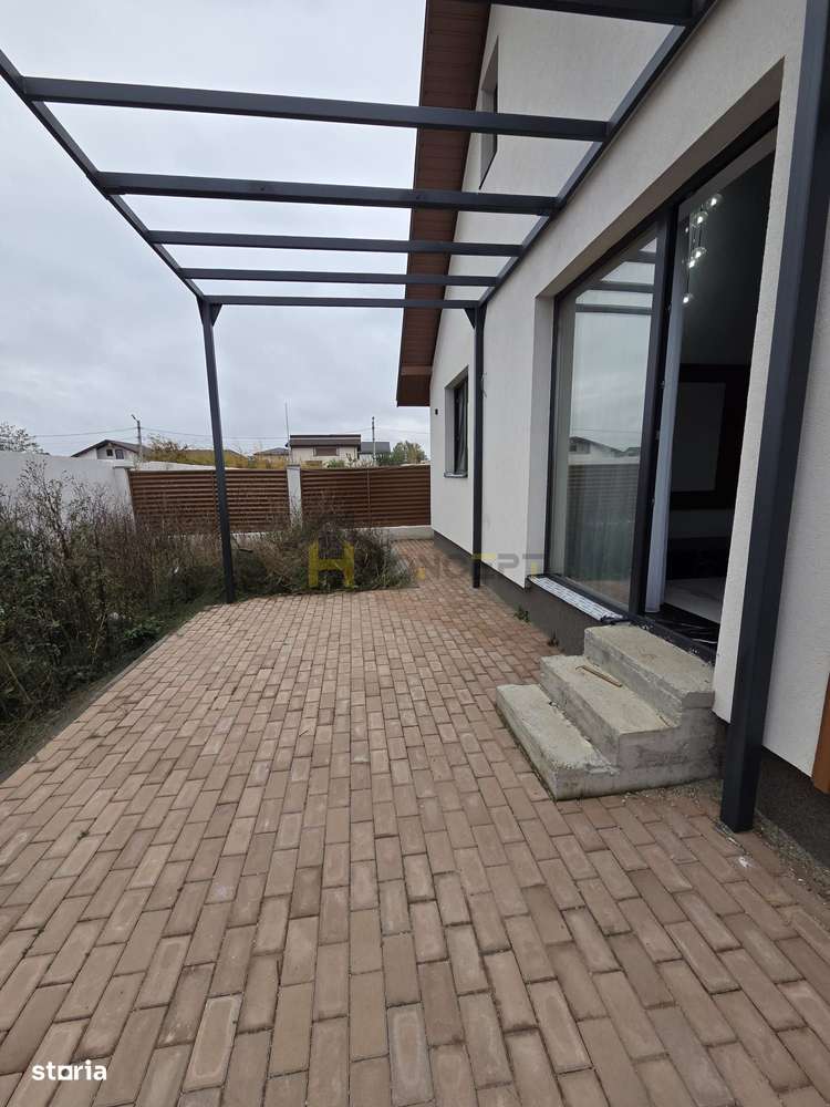 Vila individuala 4 camere panouri fotovoltaice-9