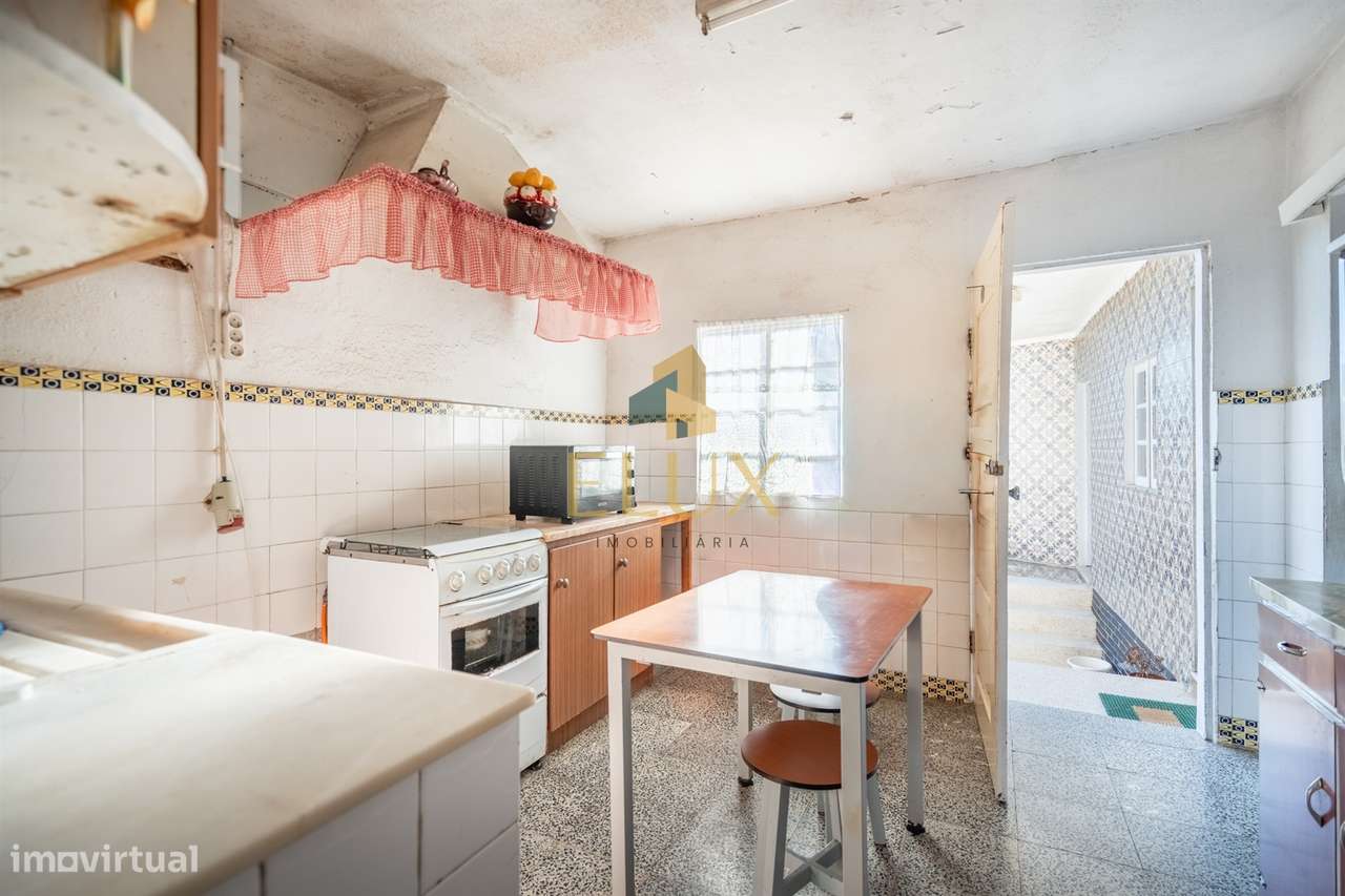 Moradia Isolada T3 Venda em Vila Cova da Lixa e Borba de Godim,Felguei-8