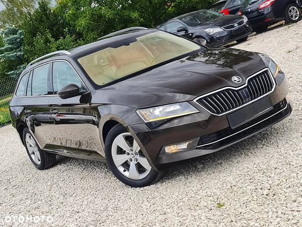 Skoda Superb Combi 1.6 TDI DSG Style - 2