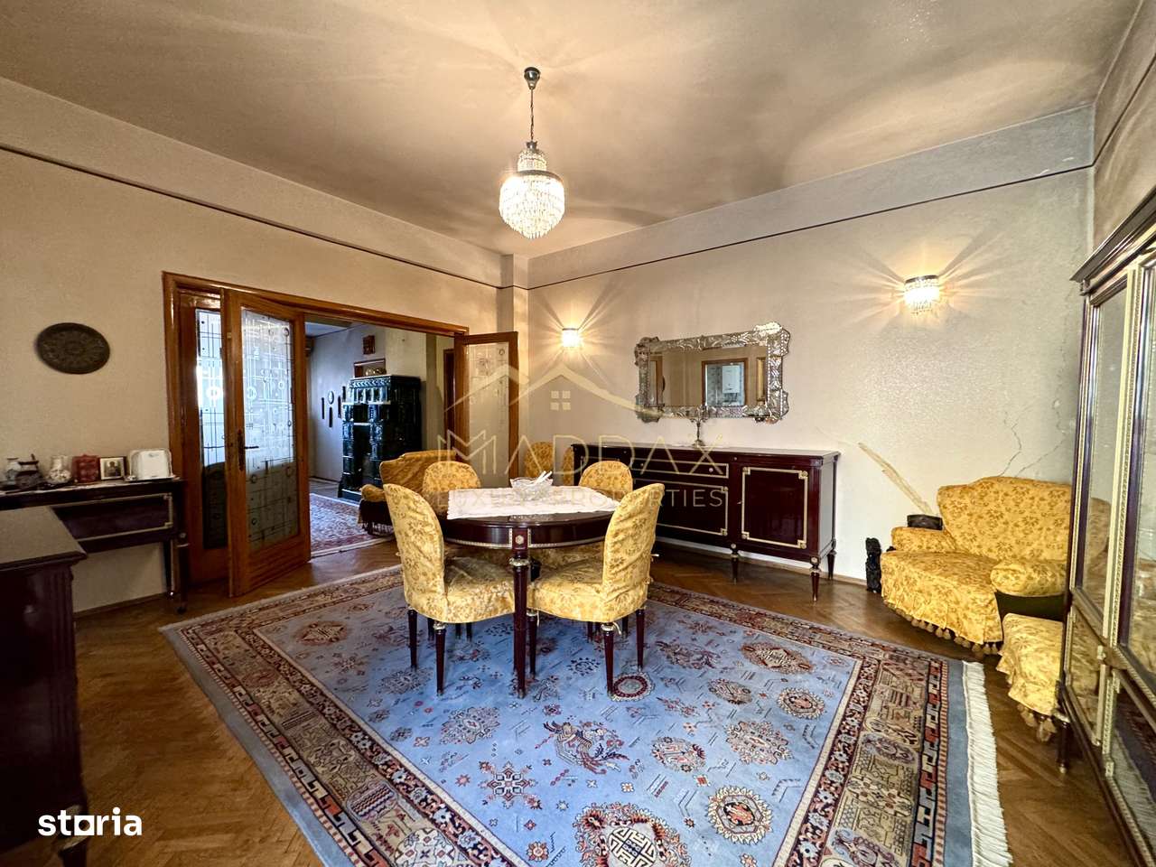 Vila cu 6 camere *310mp*  + Garaj // Primăverii-2