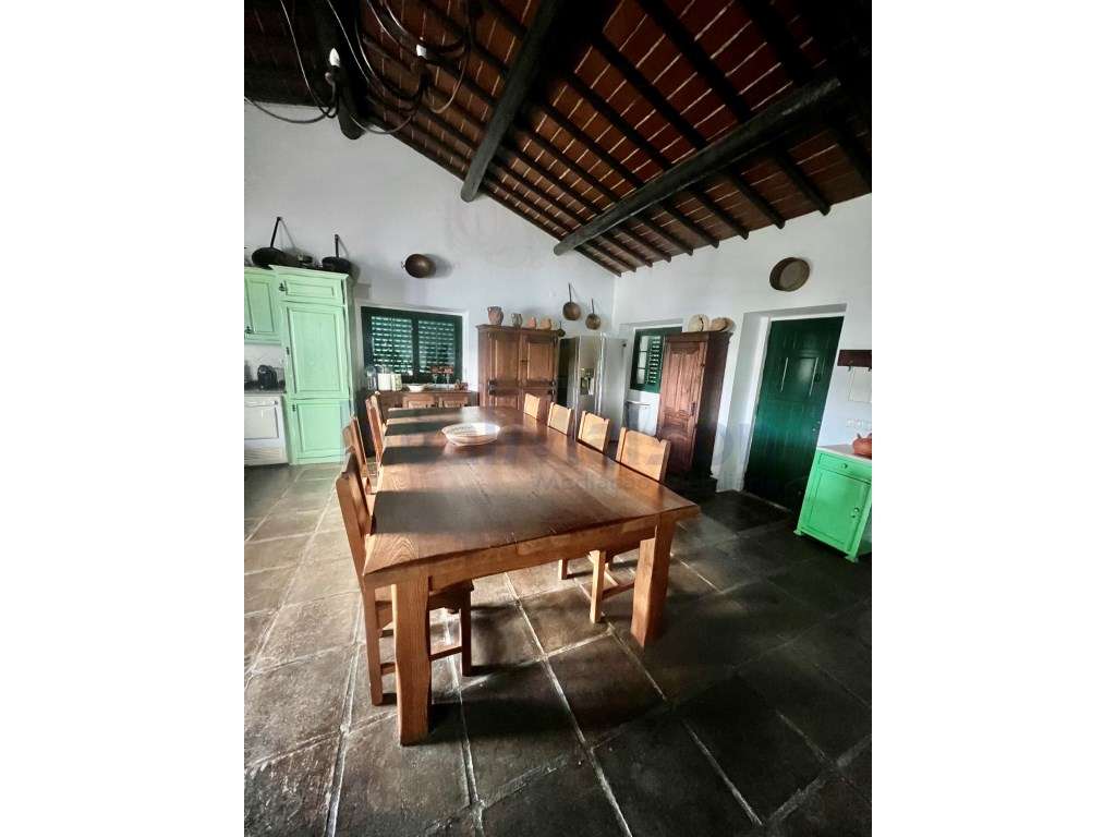 Vende-se Moradia T3 c/ Piscina em Vila Boim-13