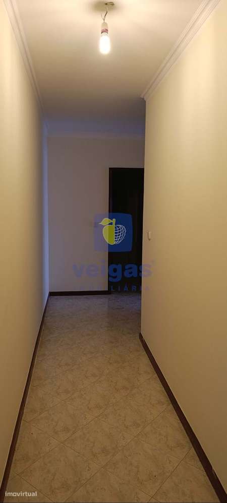 Nova Entrada - T2 na Cavaleira com Parqueamento-14