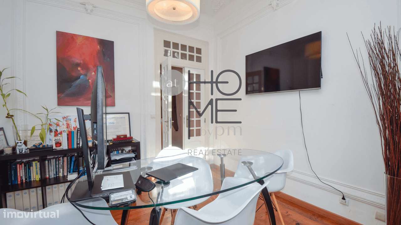 Av. Luís Bívar | T3 + 1 de charme em Lisboa-13