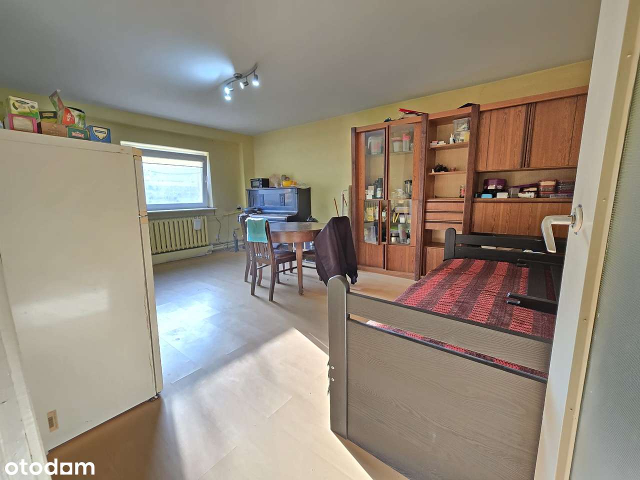 Wolnostojący dom w bardzo dobrej lokalizacji!-17