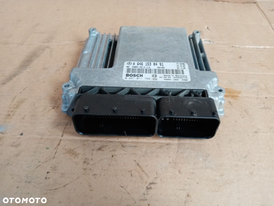 Komputer sterownik silnika Mercedes Vito 639 2.2 CDI A6461530491 - 5