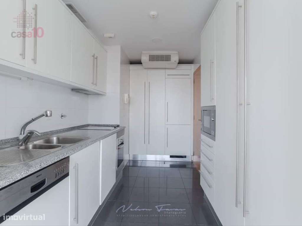 T2 duplex com vista rio para venda no Parque das Nações - Grande imagem: 5/15