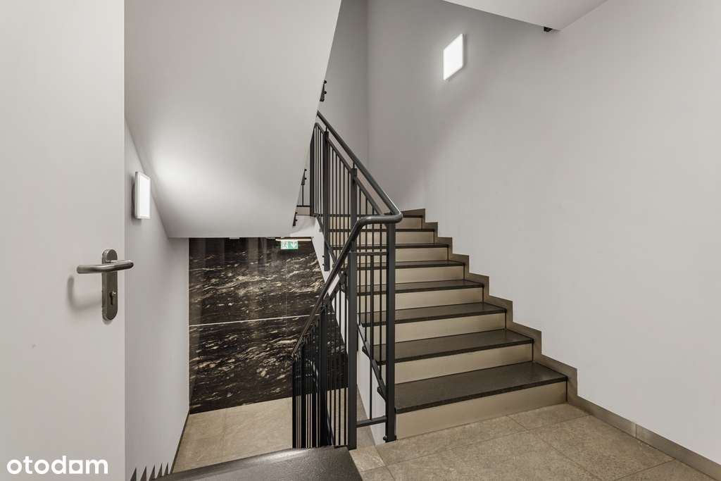 Wyjątkowe wnętrze przy ul. Rybaki 1 z balkonem-16