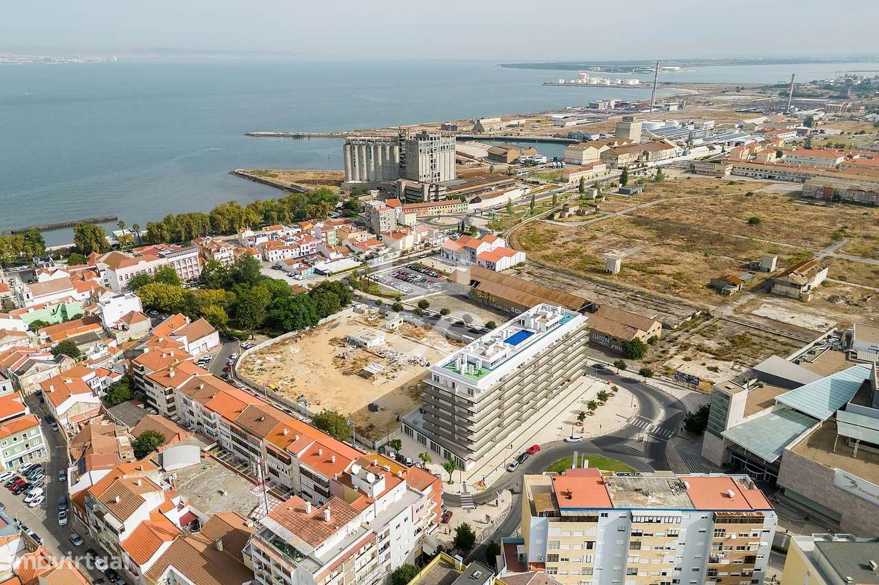 Apartamento T3 c/ Varanda | Condomínio JABA, Barreiro-12