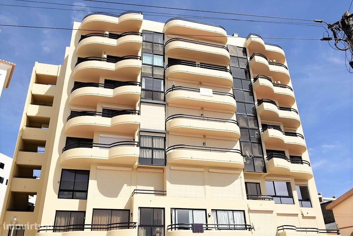 Apartamento T2 totalmente renovado, vista mar-3