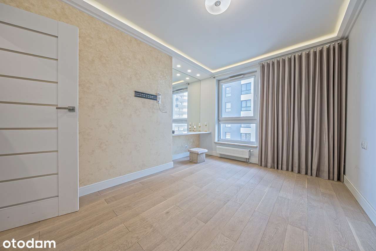 Apartament z widokiem - Miejsce w hali garażowej-10