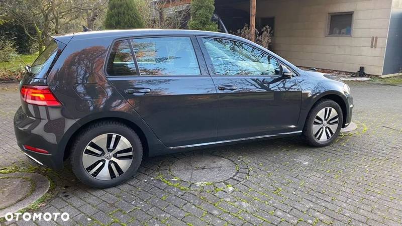 Volkswagen Golf e-Golf - 13