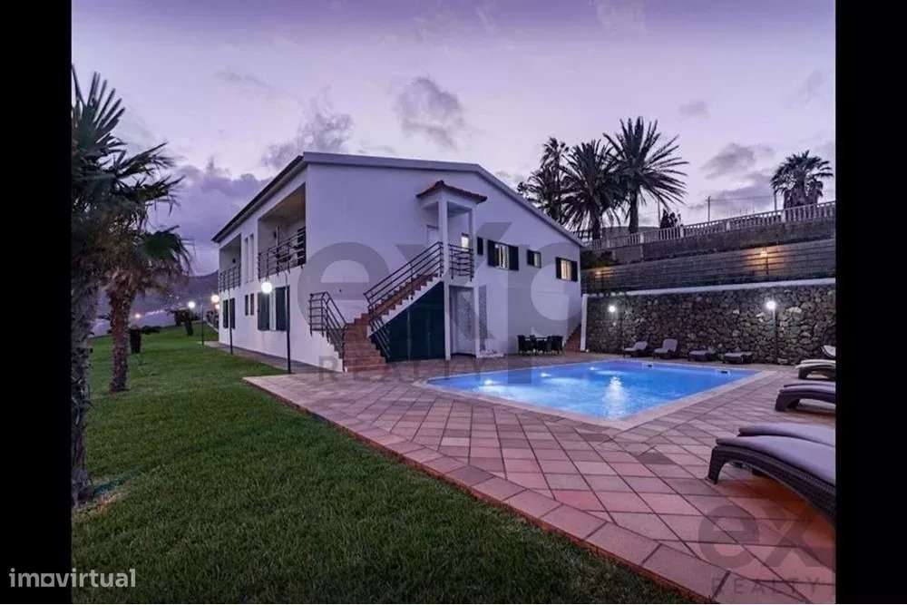 Impressionante e Ampla Vila à Beira-Mar na Deslumbrante Costa Mais a S - Grande imagem: 5/27