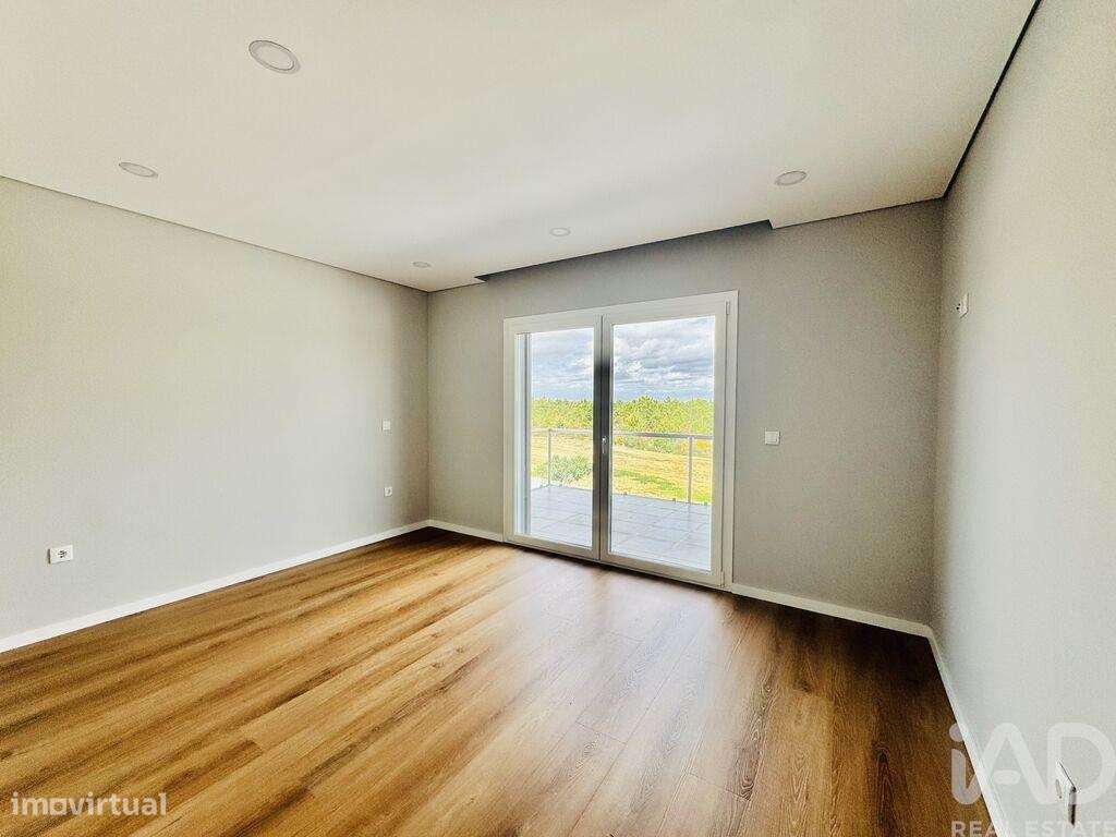 Casa / Villa em Azeitão (São Lourenço e São Simão) de 273,00 m2 - Grande imagem: 5/16