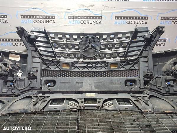 Bara fata Mercedes ML W164 2005 - 2008 Argintiu (664) model cu spalatoare far - 10