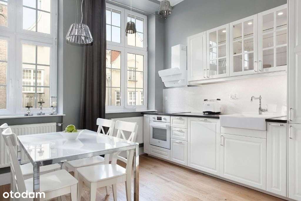 Nowoczesne 3 pokoje | Mariacka | Miejsce postojowe - Pełny obrazek: 5/16