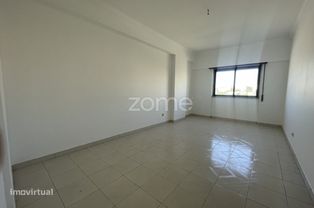 Apartamento T2 em Queluz