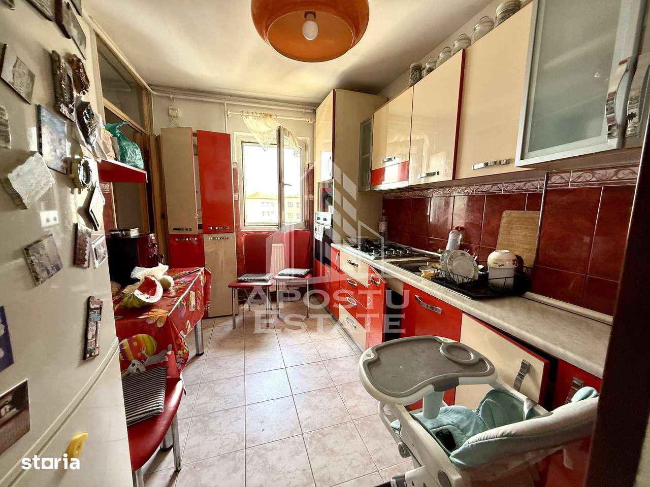 Apartament cu 3 camere, 2 bai, zona Dambovita - Imagine principală: 2/12