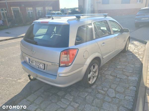 Opel Astra III 1.9 CDTI - 9