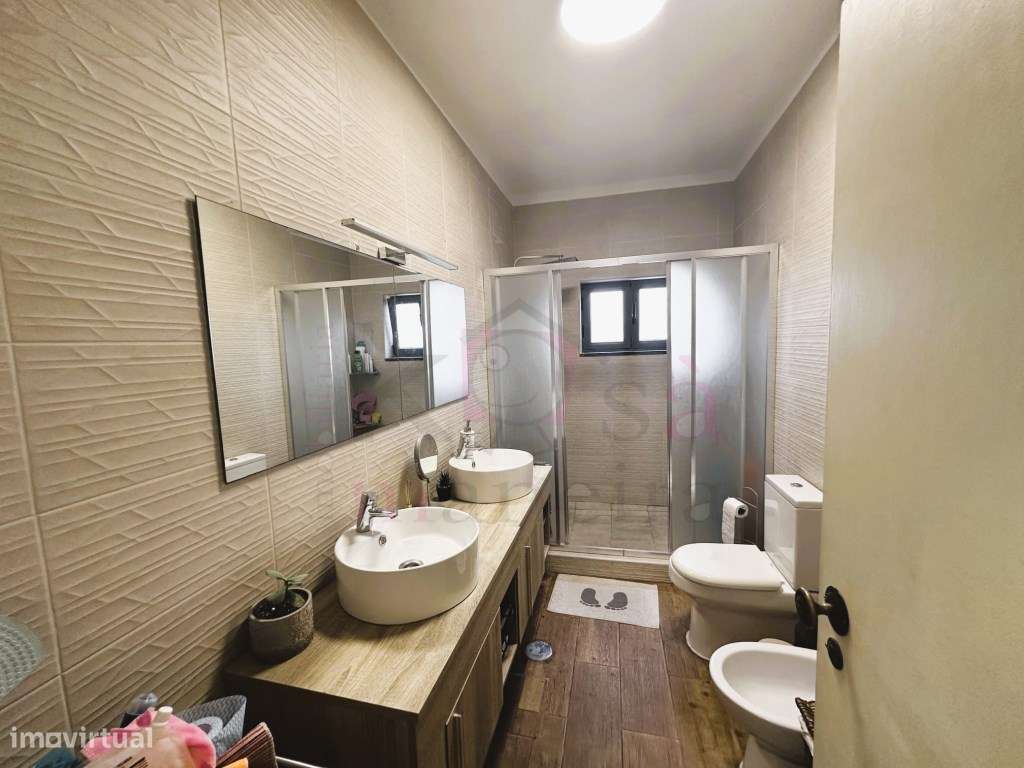 Moradia T3 de Excelência com Suíte, Jardim e Sótão Aproveitado - Pr...-7