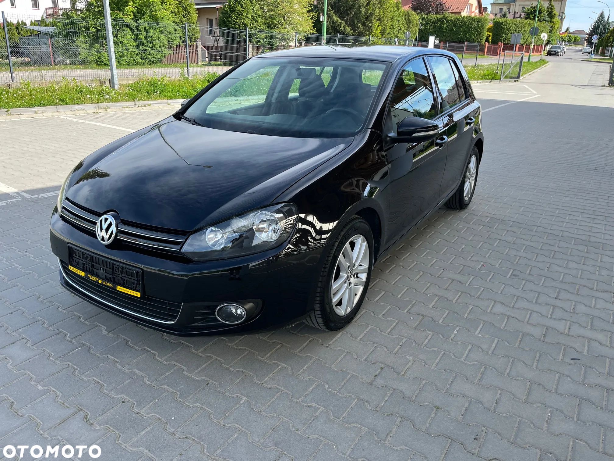 Volkswagen Golf VI 1.6 TDI Highline - 1