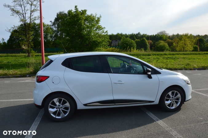 Renault Clio 1.2 16V Limited EU6 - 7