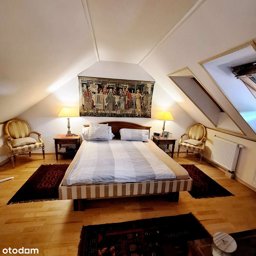 Dom wolnostojący 630m2 na Woli Justowskiej-11