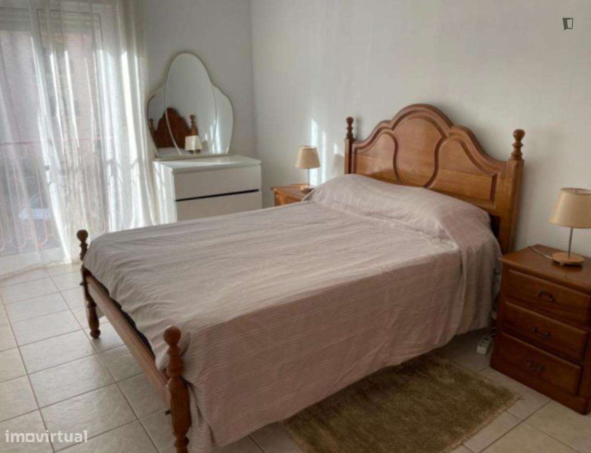 Quarto - localizado em Portimao - Grande imagem: 4/5