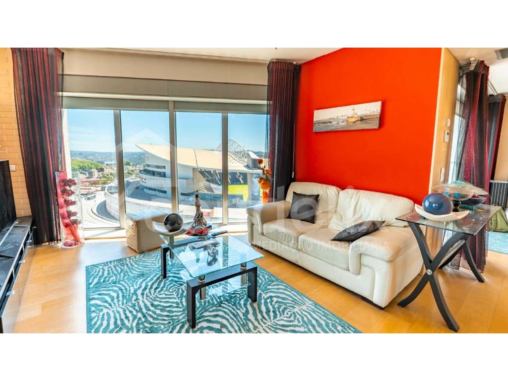 Apartamento T0 para venda junto ao estádio do Dragão-4
