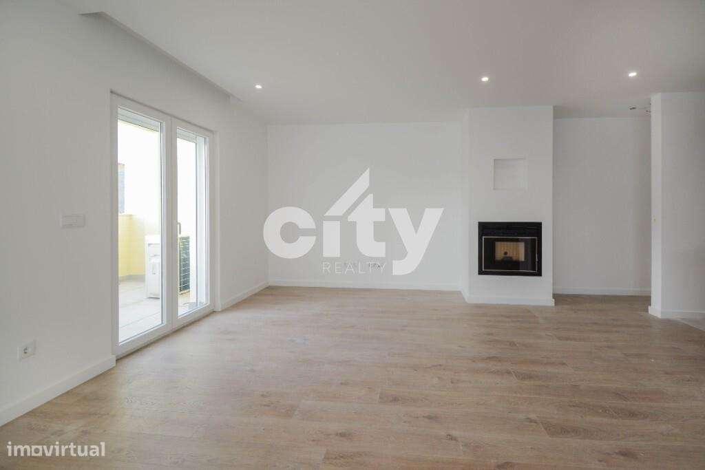 APARTAMENTO T4 DUPLEX  COM TERRAÇO EM MAFRA-8