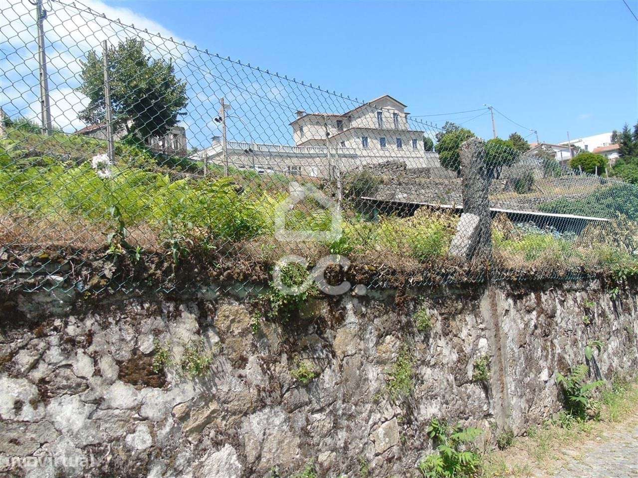 Terreno e construção em Gonça - Guimarães - Grande imagem: 4/4
