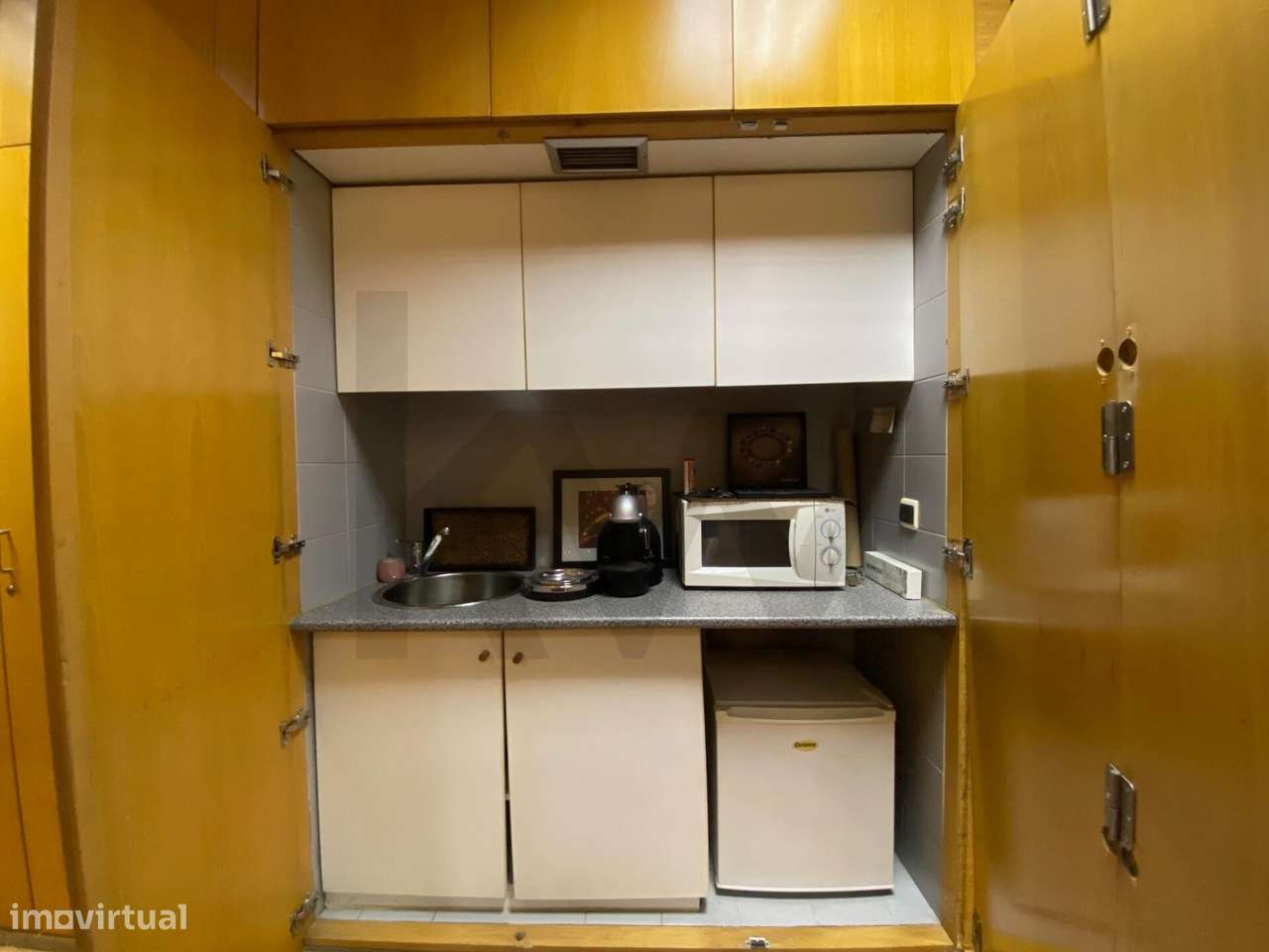 Escritório para Arrendar no “Edifício Berna 30”, em frente à Gulbenkia - Grande imagem: 4/18