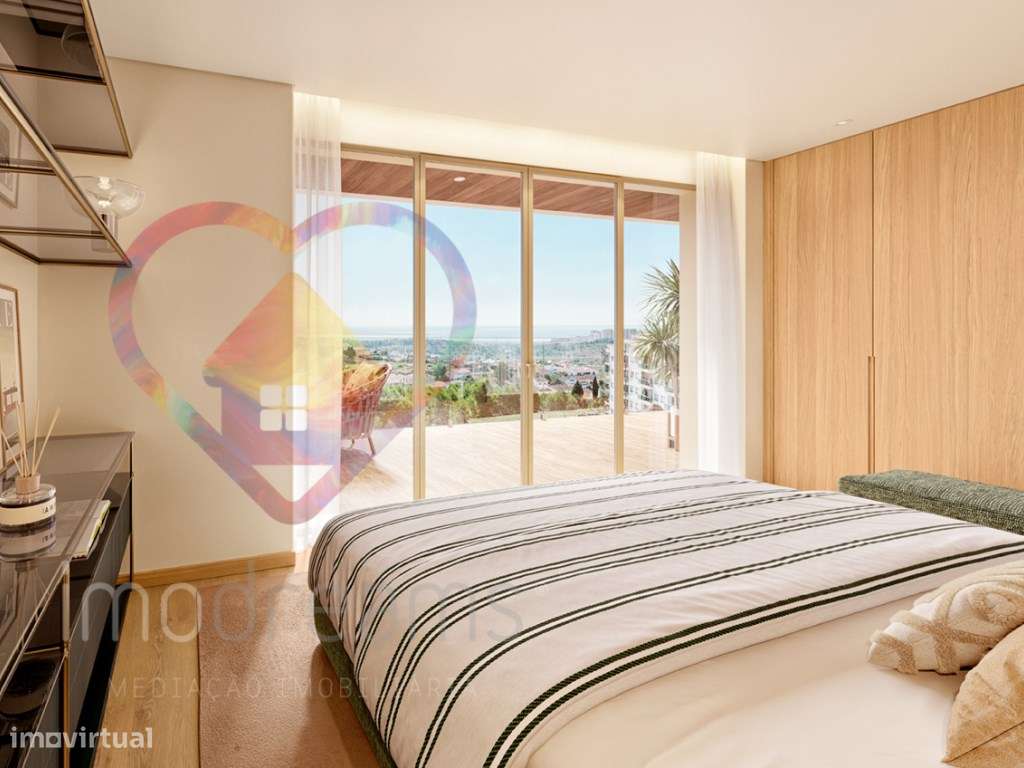 Apartamento T3 c/3 frentes e varandas em Vialonga - Lisboa-16