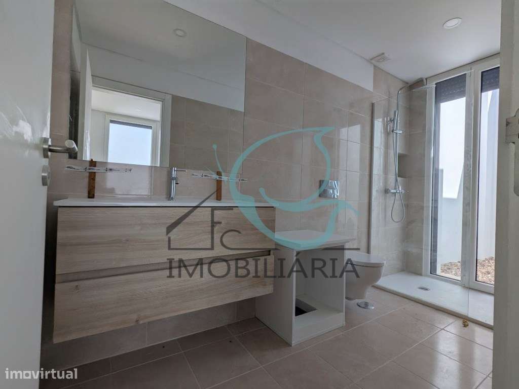 Moradia T3 com acabamentos de Luxo e Piscina - Quinta da Amizade-56