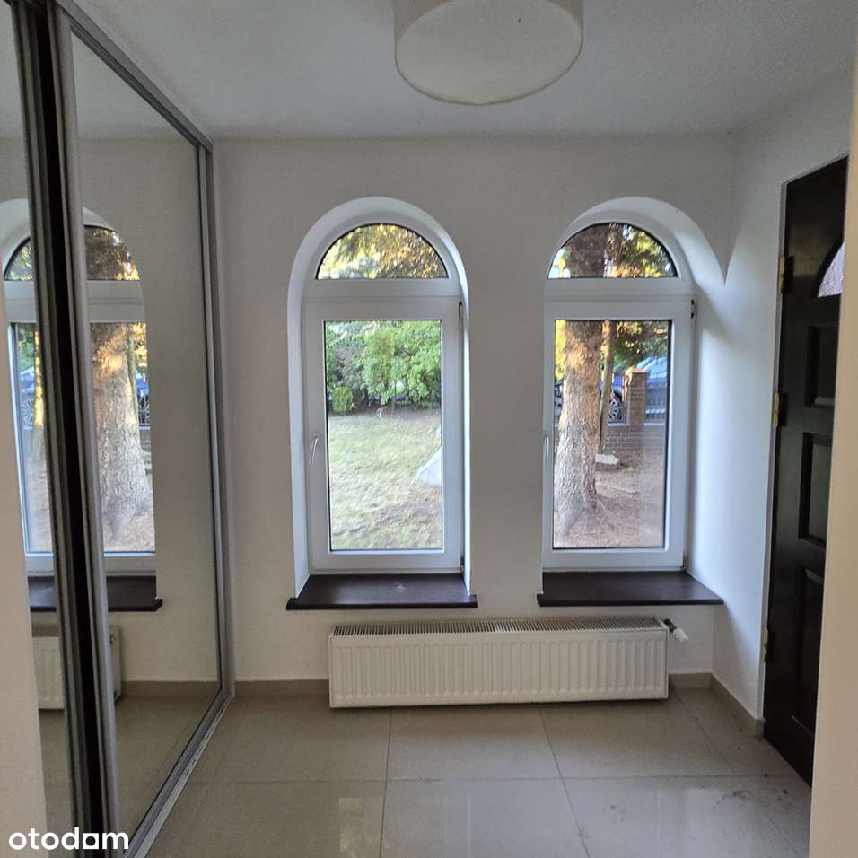 Komfortowy dom z ogrodem i niezależnym mieszkaniem-11