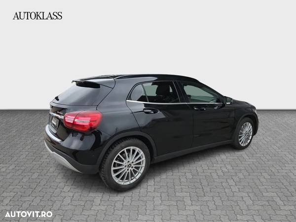 Mercedes-Benz GLA 220 4MATIC - 5