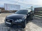 Audi A3 Sportback 1.6 TDI S-tronic Ambiente - 2