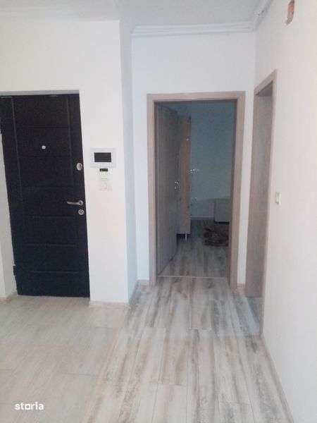 Închiriez apartament - Imagine principală: 5/8