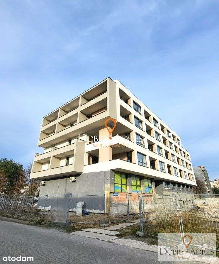 Mieszkanie 2 Pokoje, duży balkon , komórka lokato-4