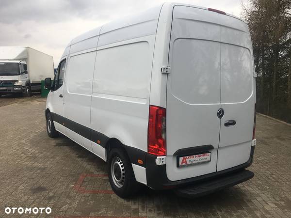 Mercedes-Benz SPRINTER L2H2 - 4