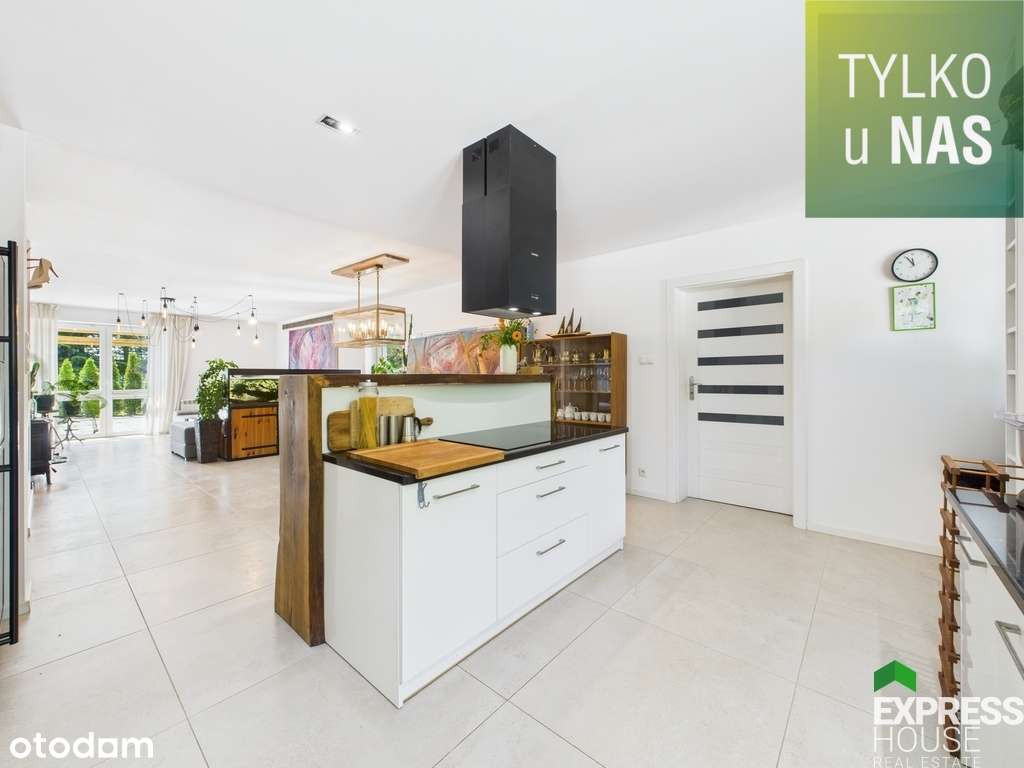 Dom z użytkowym poddaszem, 1493m2 działki.-5