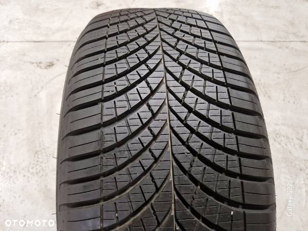 255/45/19 255/45r19 Goodyear Vector 4Seasons G3 100w - 1