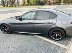 Alfa Romeo Giulia - 10