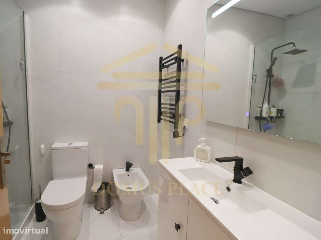 MORADIA T3 C/ JARDIM, TERRAÇO E GARAGEM | GUIFÕES-8